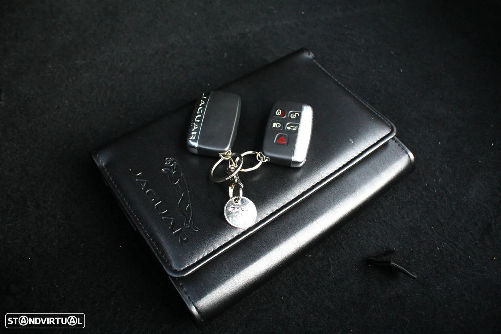 Jaguar F-Type 2.0 i4 R-Dynamic Black - 57