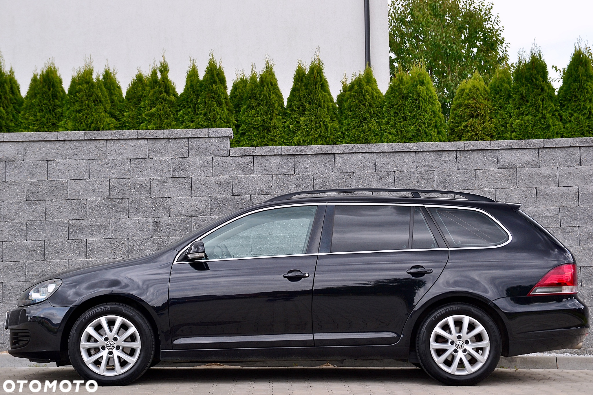 Volkswagen Golf 1.6 TDI BlueMotion Technology Comfortline - 8
