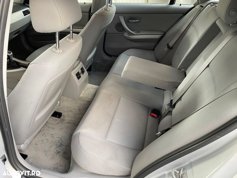 BMW Seria 3 320d EfficientDynamics Edition - 5