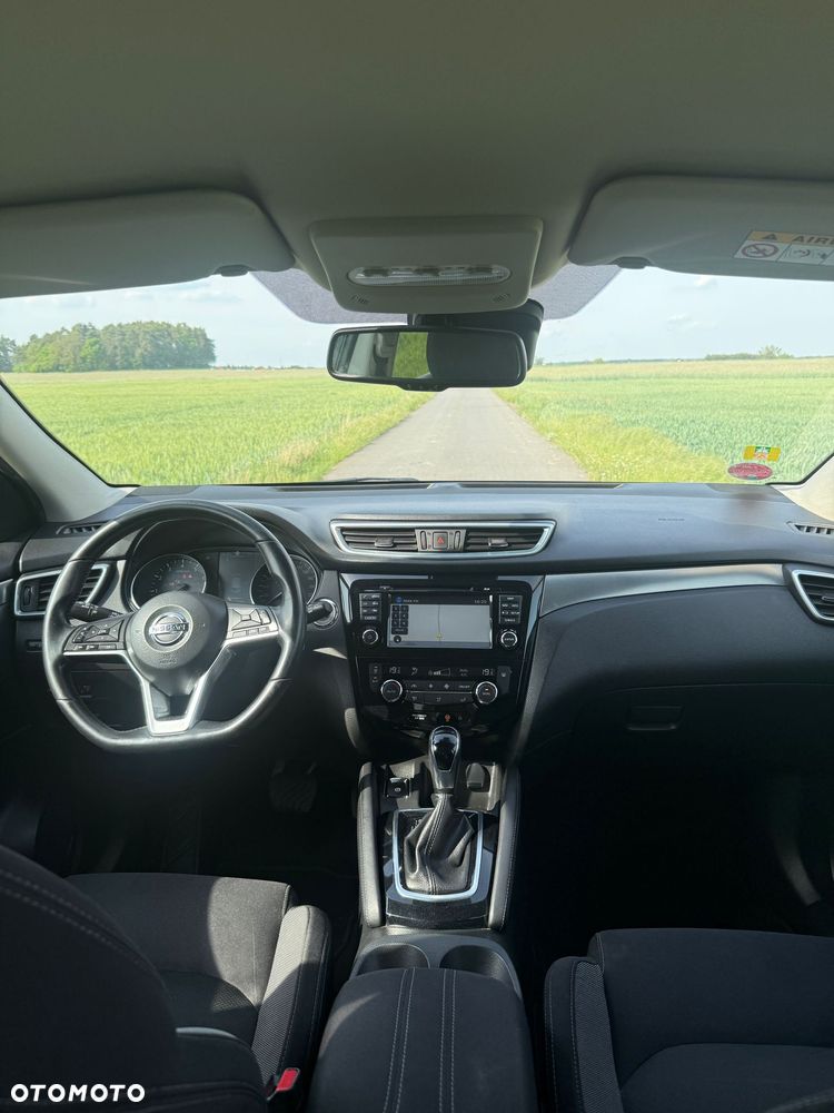 Nissan Qashqai 1.2 DIG-T N-Connecta Xtronic - 10