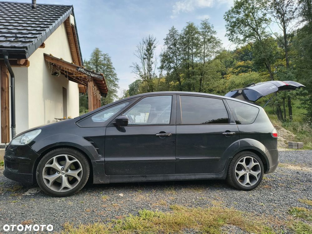 Ford S-Max 2010 photo 4