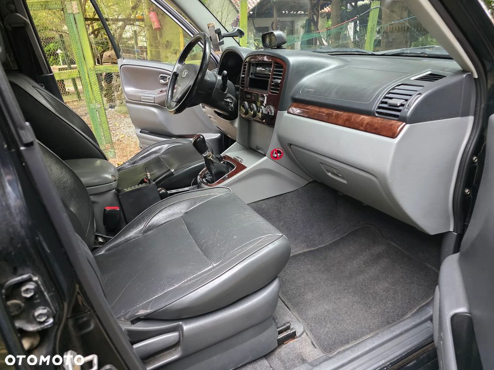 Suzuki Grand Vitara 2.0 - 14