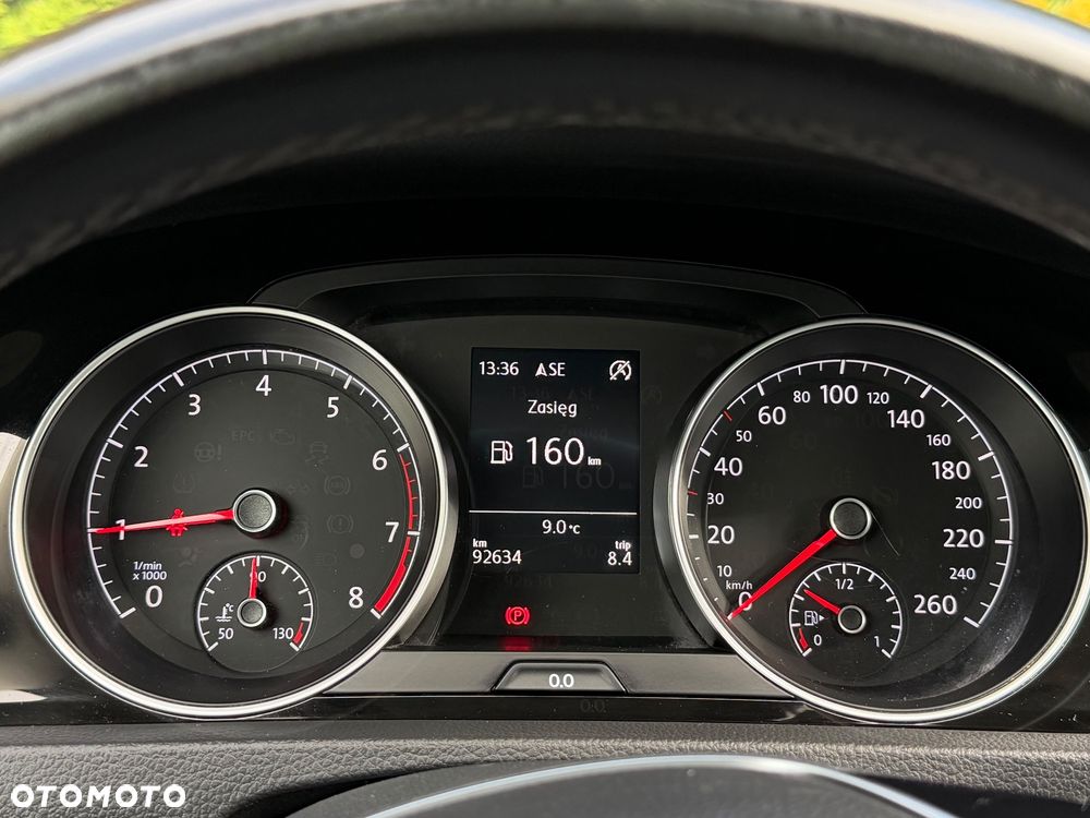 Volkswagen Golf - 21