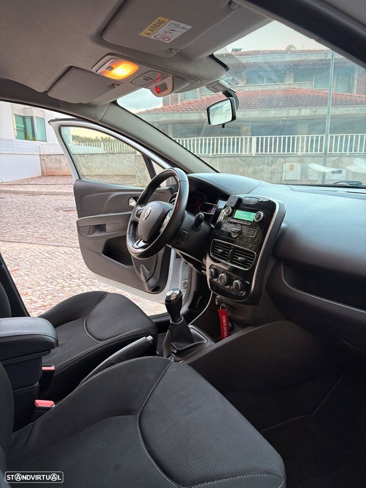 Renault Clio - 20
