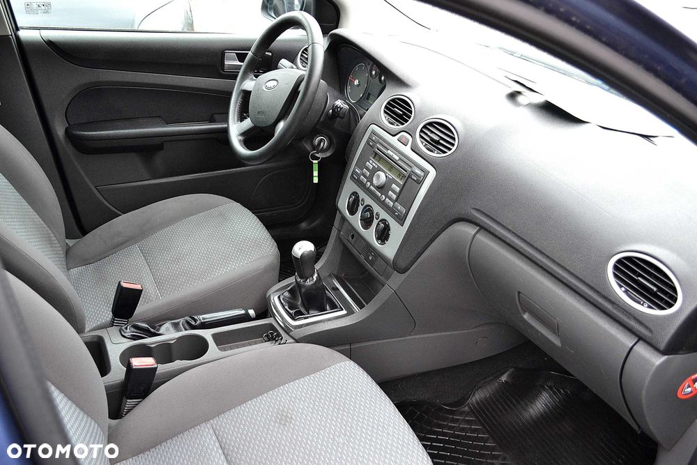 Ford Focus - 8
