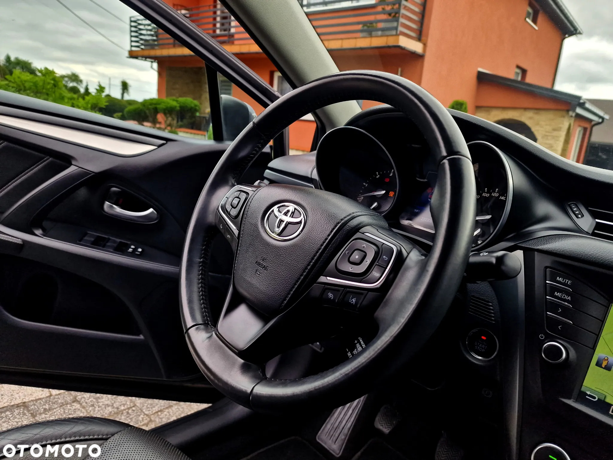 Toyota Avensis 2.0 D-4D Prestige - 20