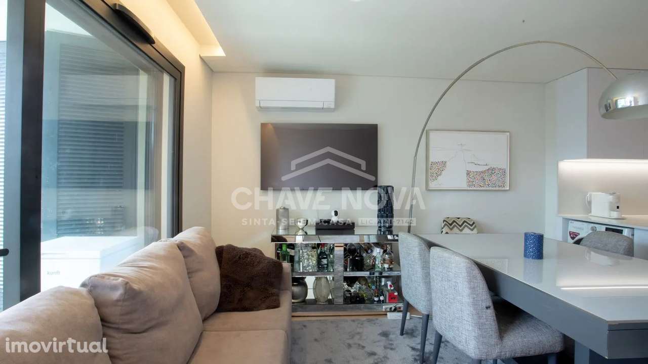 T2 Como Novo c/ Lugar de Garagem em Canidelo - Grande imagem: 2/23