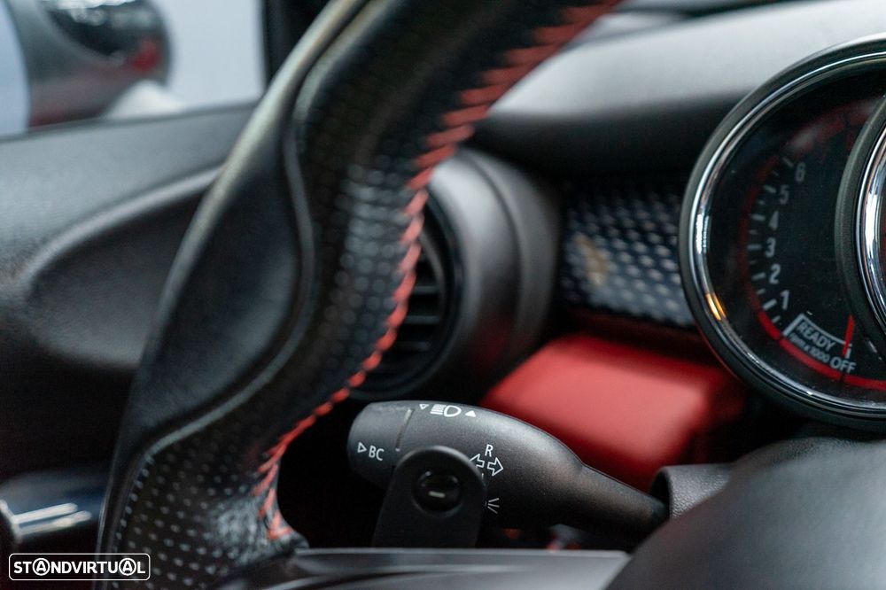 MINI 3 Portas John Cooper Works Auto Desportiva - 38