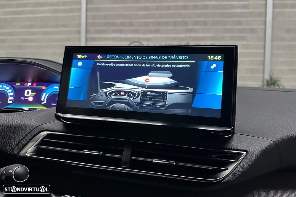 Peugeot 3008 1.6 Hybrid Allure e-EAT8 - 28