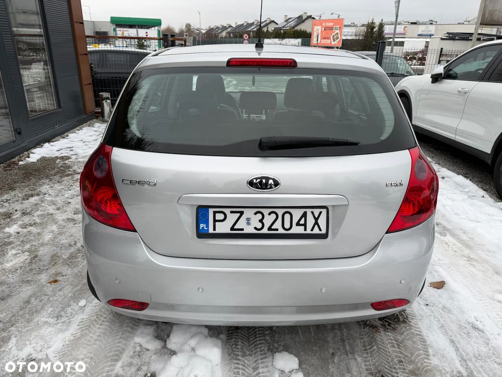 Kia Ceed 1.6 Crdi Comfort + - 6