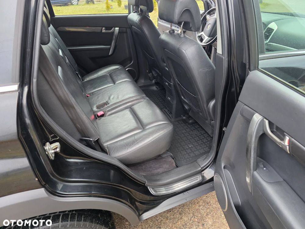 Chevrolet Captiva 2.0 d LT base 5os - 11