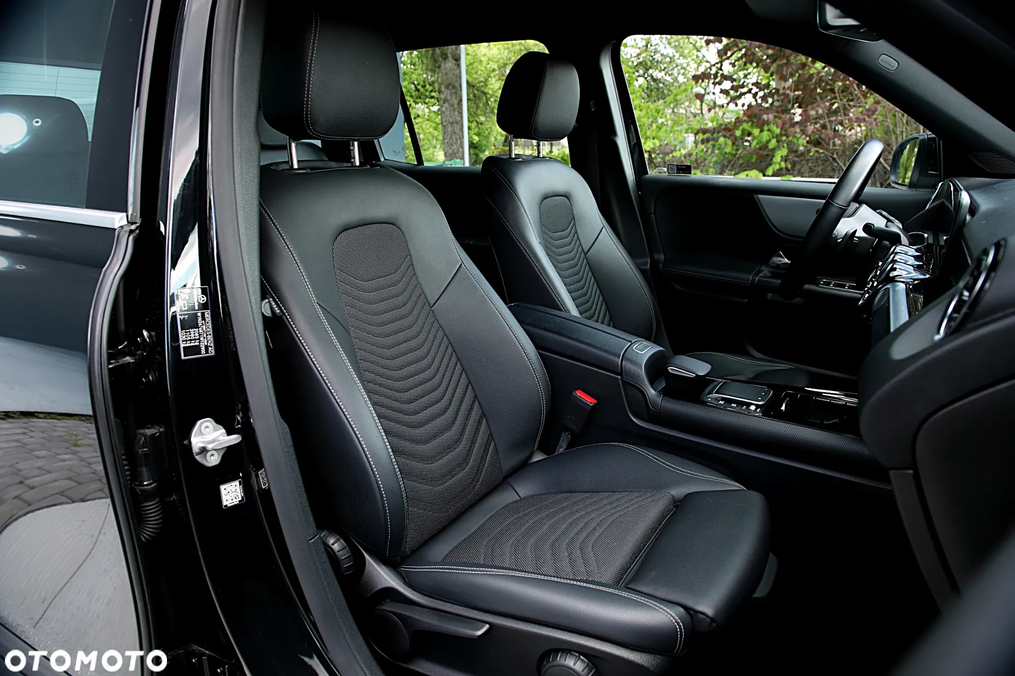 Mercedes-Benz GLB 200 7G-DCT - 26