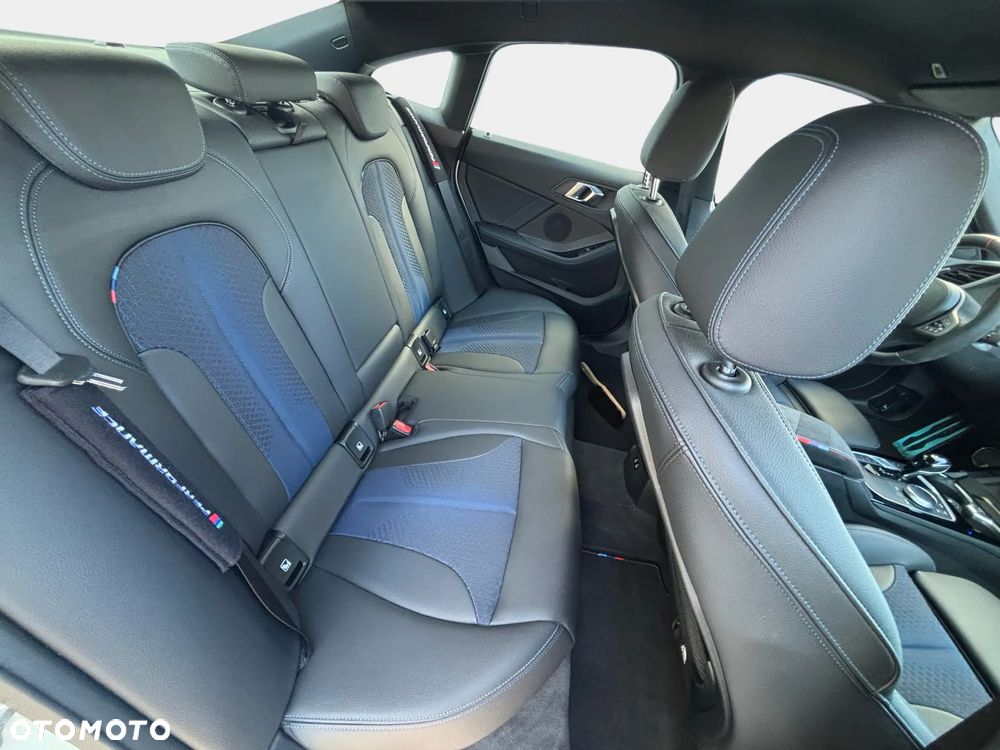 BMW Seria 2 220i M Sport - 23