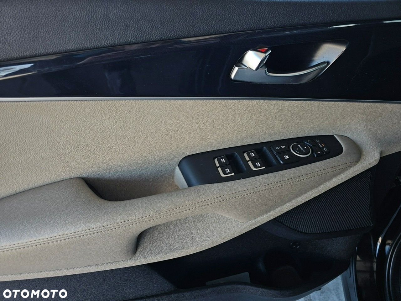 Kia Sorento - 12