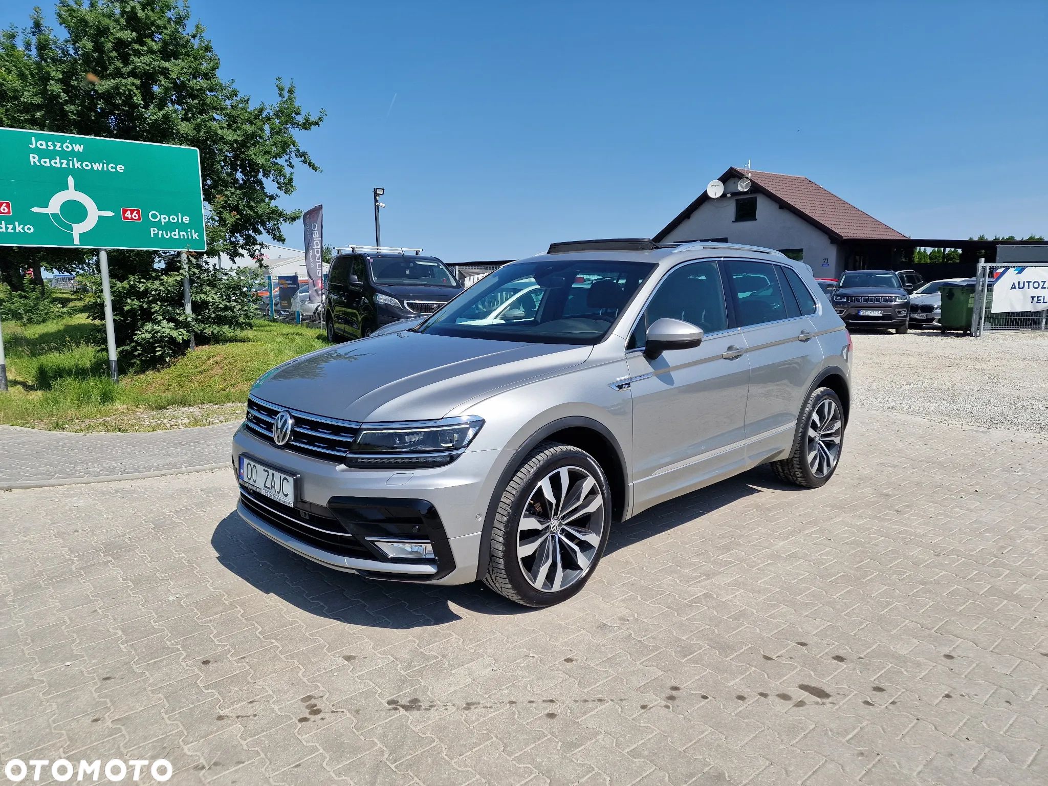 Volkswagen Tiguan 2.0 TDI SCR BlueMotion Technology Exclusive - 1