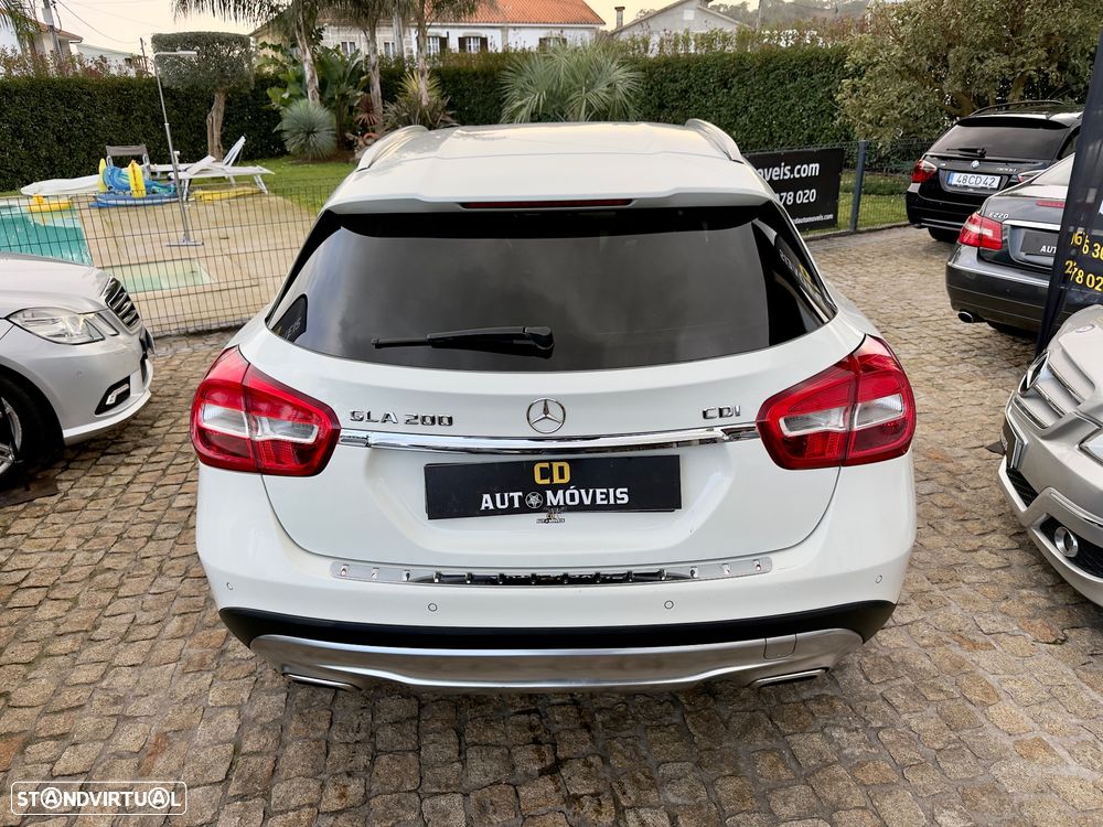 Mercedes-Benz GLA 200 CDI Urban - 18