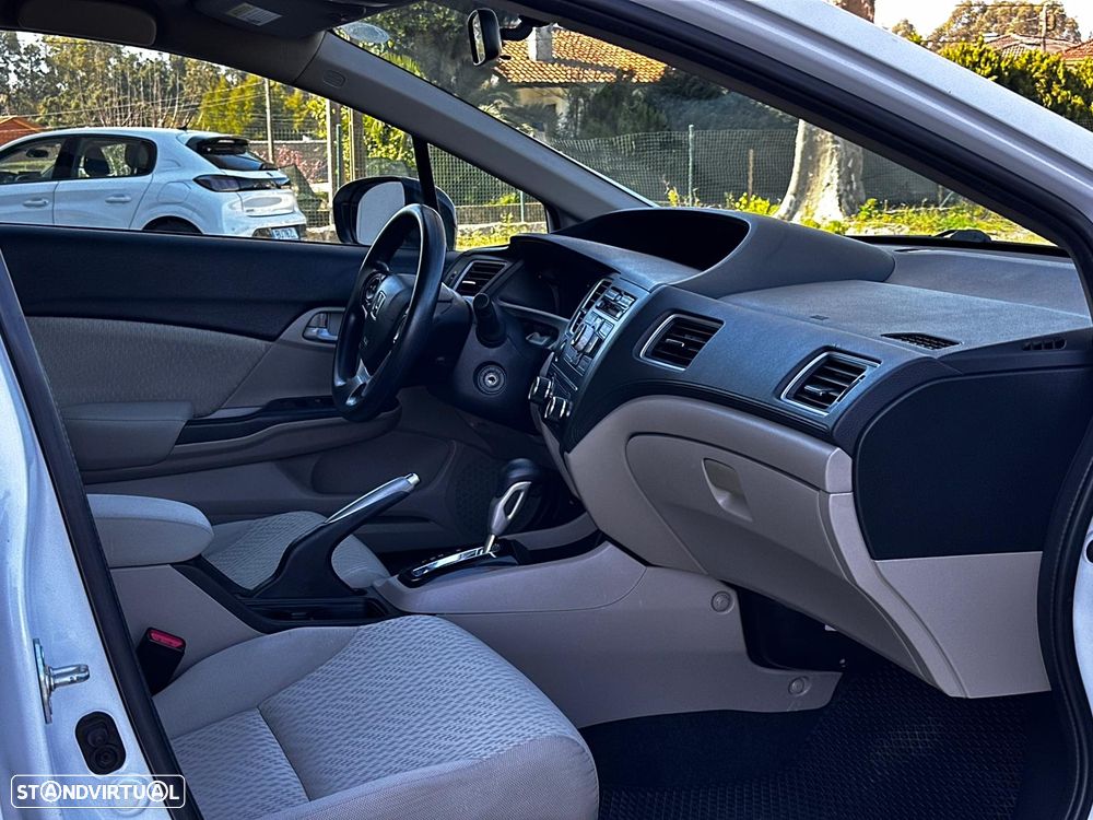 Honda Civic 1.8 i-VTEC Auto Comfort - 6
