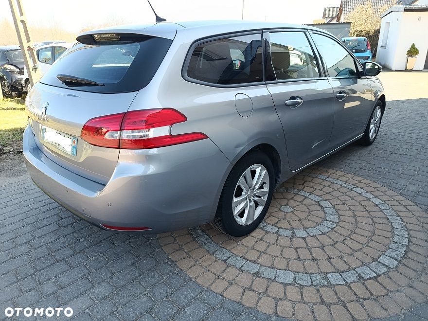 Peugeot 308 - 11
