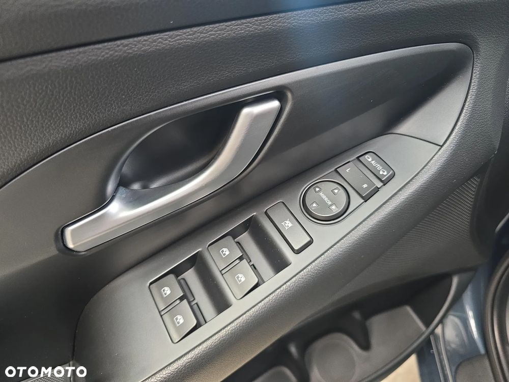 Hyundai i30 1.0 T-GDI Smart - 10