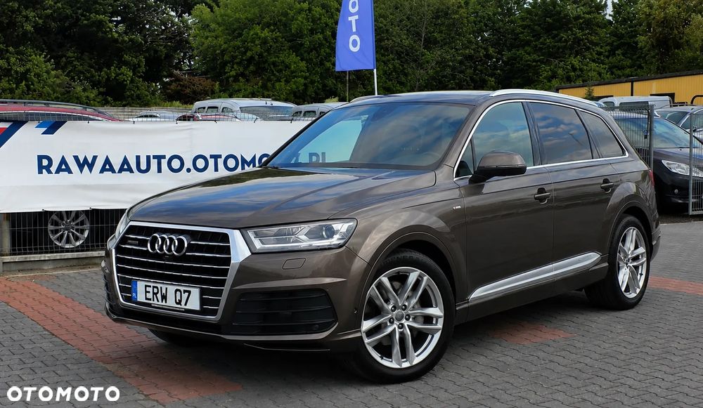 Audi Q7 - 1