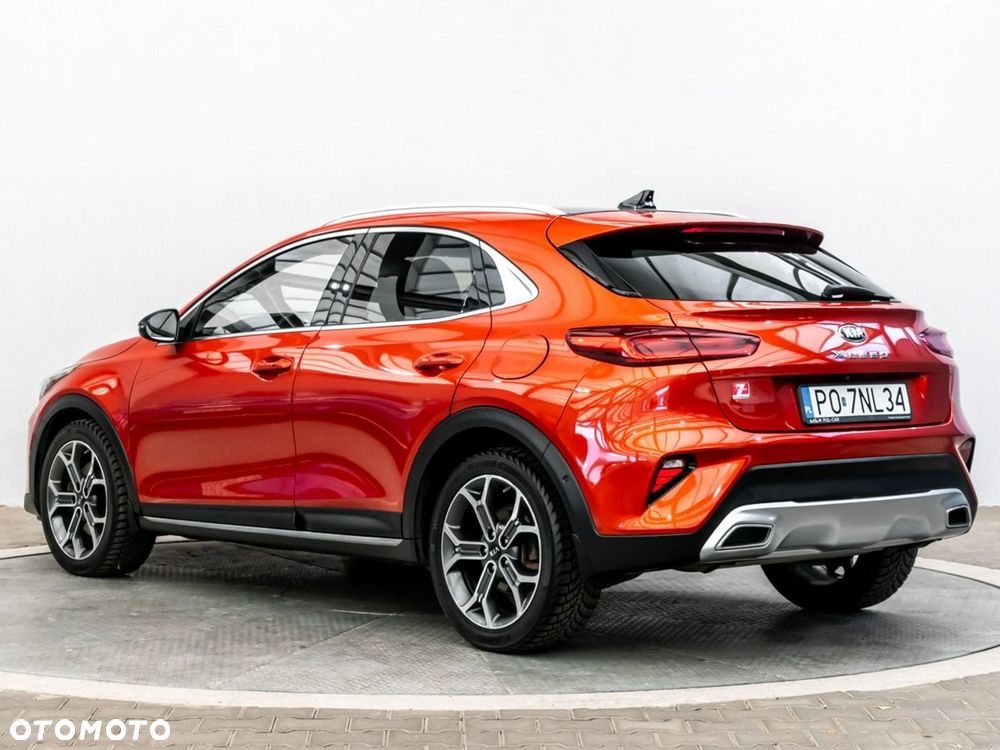 Kia XCeed 1.6 T-GDI L Business Line DCT - 4