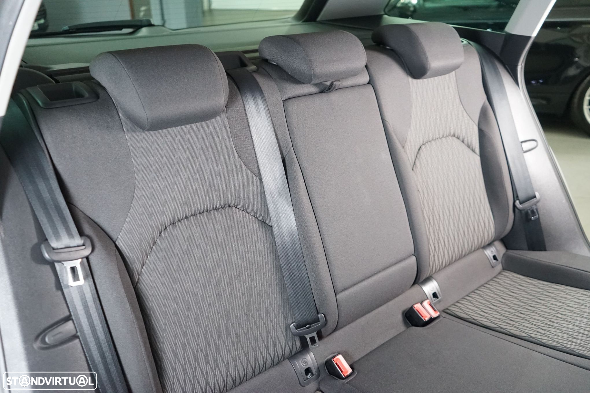 SEAT Leon ST 1.6 TDI S&S Style - 37