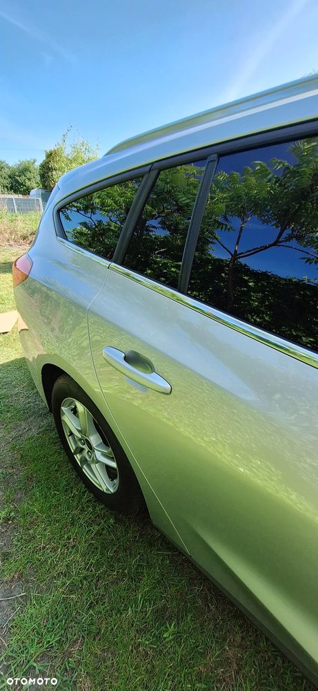 Ford Focus 1.5 EcoBlue SCR Connected - 21