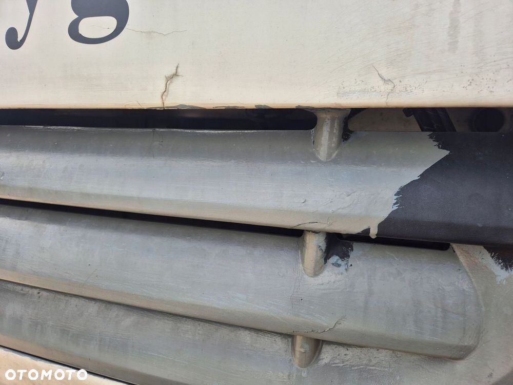 MASKA ATRAPA GRILL DAF 45 55 LF EURO 5 - 2