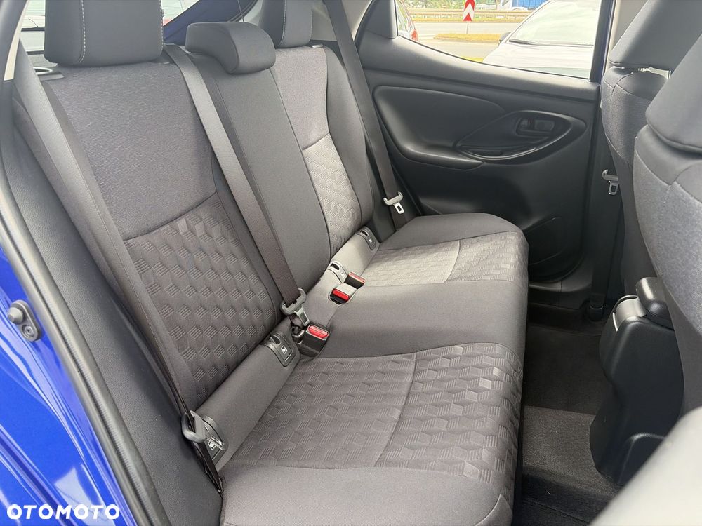 Toyota Yaris Hybrid 1.5 Style - 23