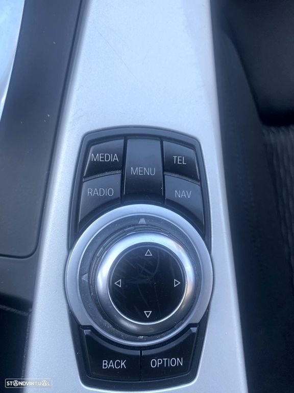 BMW 318 d DPF Aut. Edition Exclusive - 18