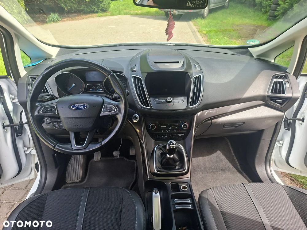 Ford Grand C-MAX - 22
