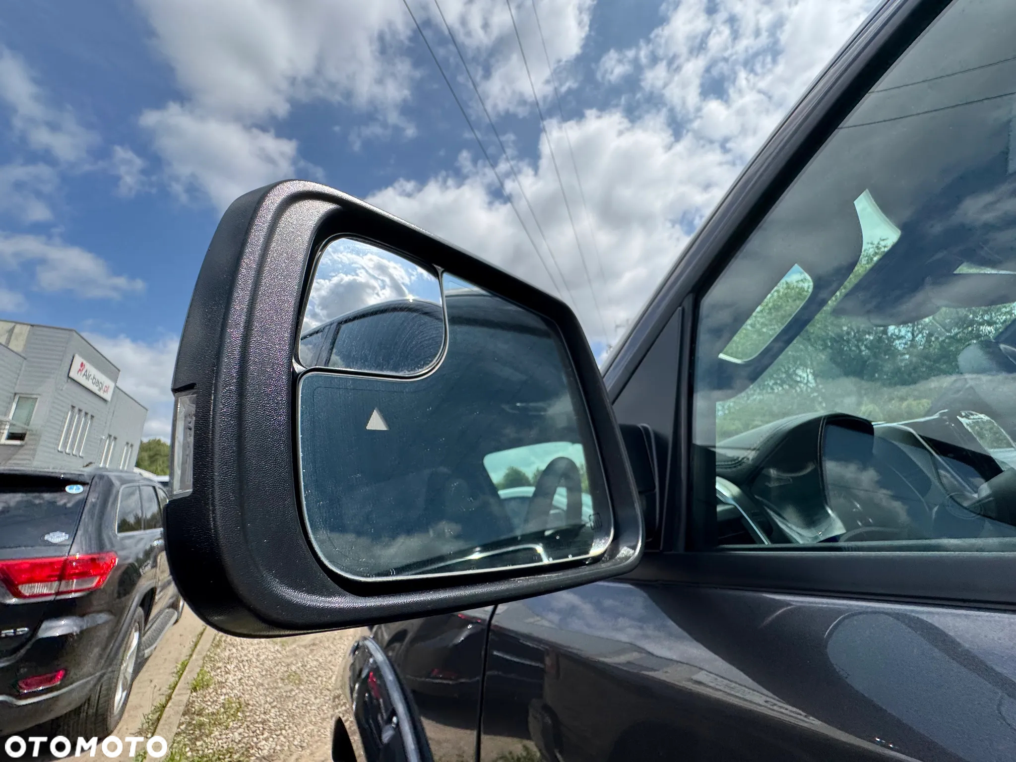 RAM 1500 Crew Cab Laramie - 17