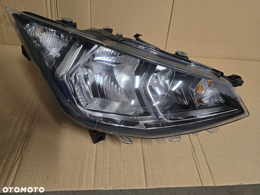 Reflektor prawy przód seat Ibiza 6F1 941 006B - 1