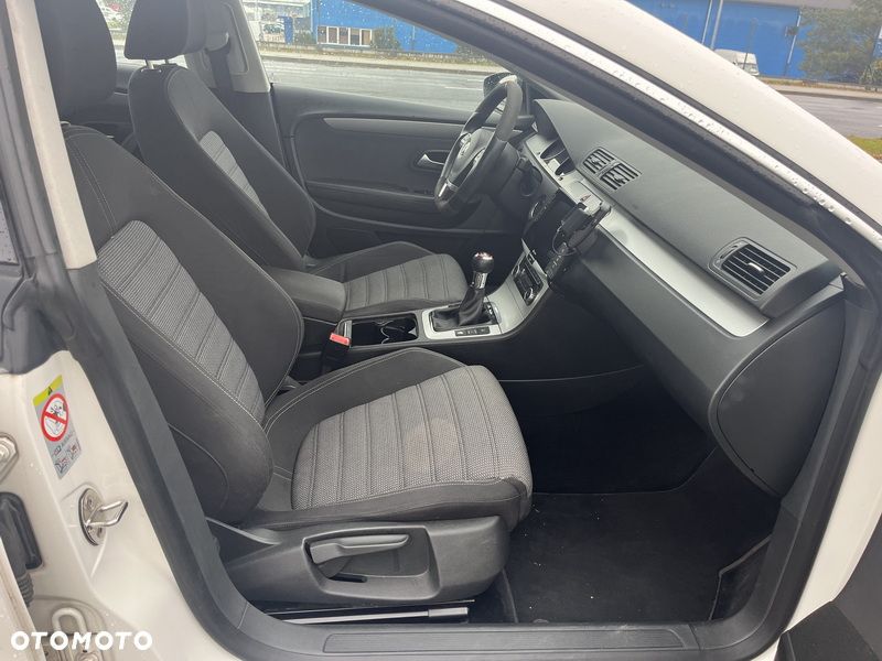 Volkswagen Passat CC 2.0 TSI - 9