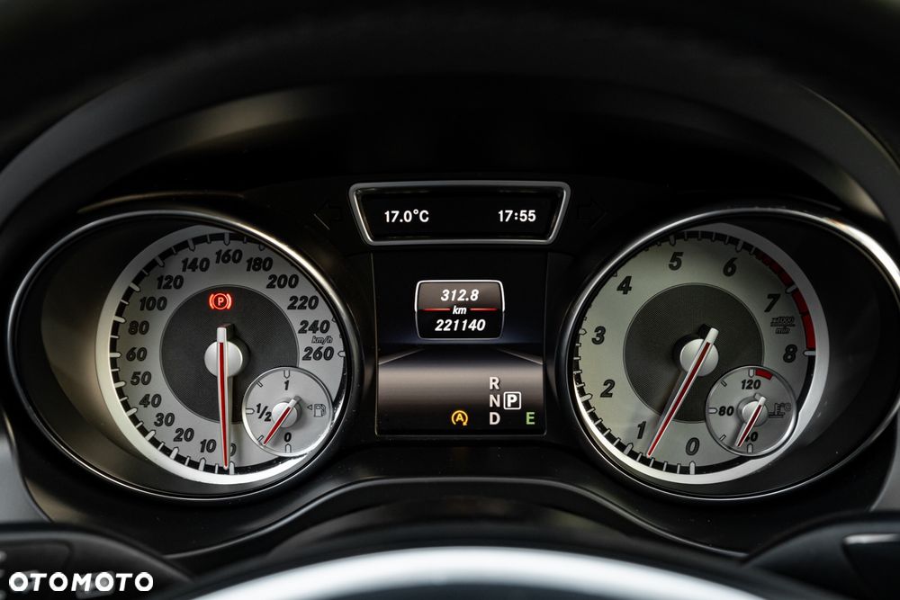 Mercedes-Benz GLA 250 4-Matic - 29