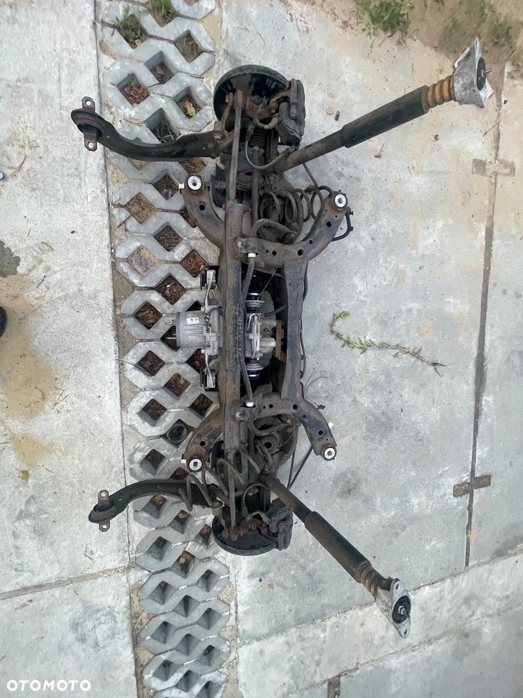 PIASTA WAHACZ LEWY TYŁ MAZDA CX 5 II