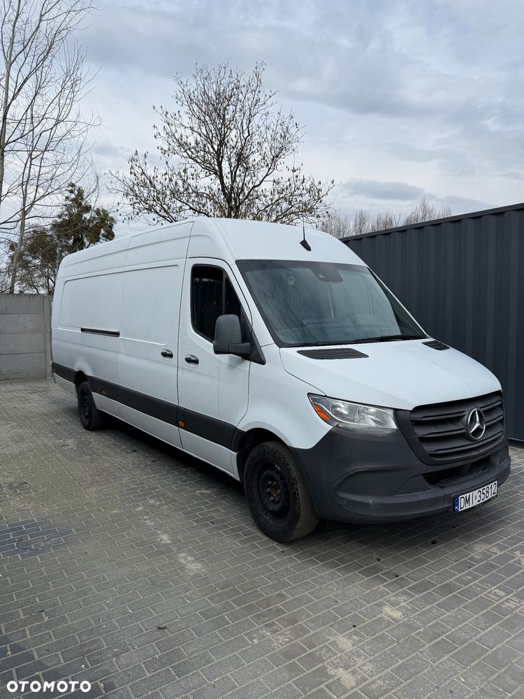 Mercedes-Benz Sprinter 319 - 2