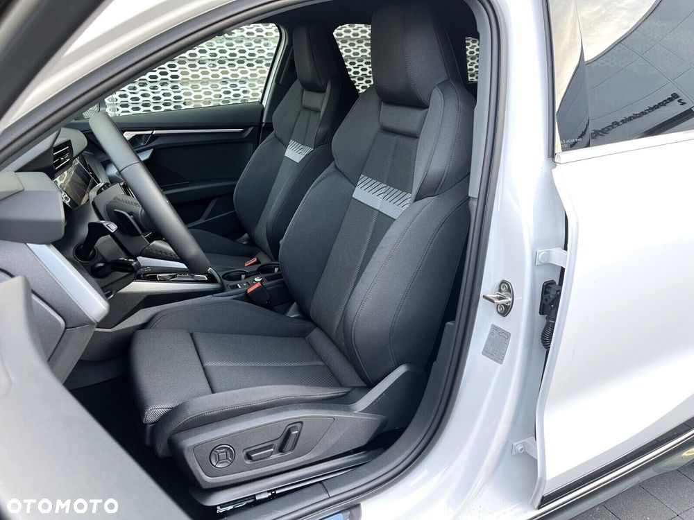 Audi A3 Sportback - 6