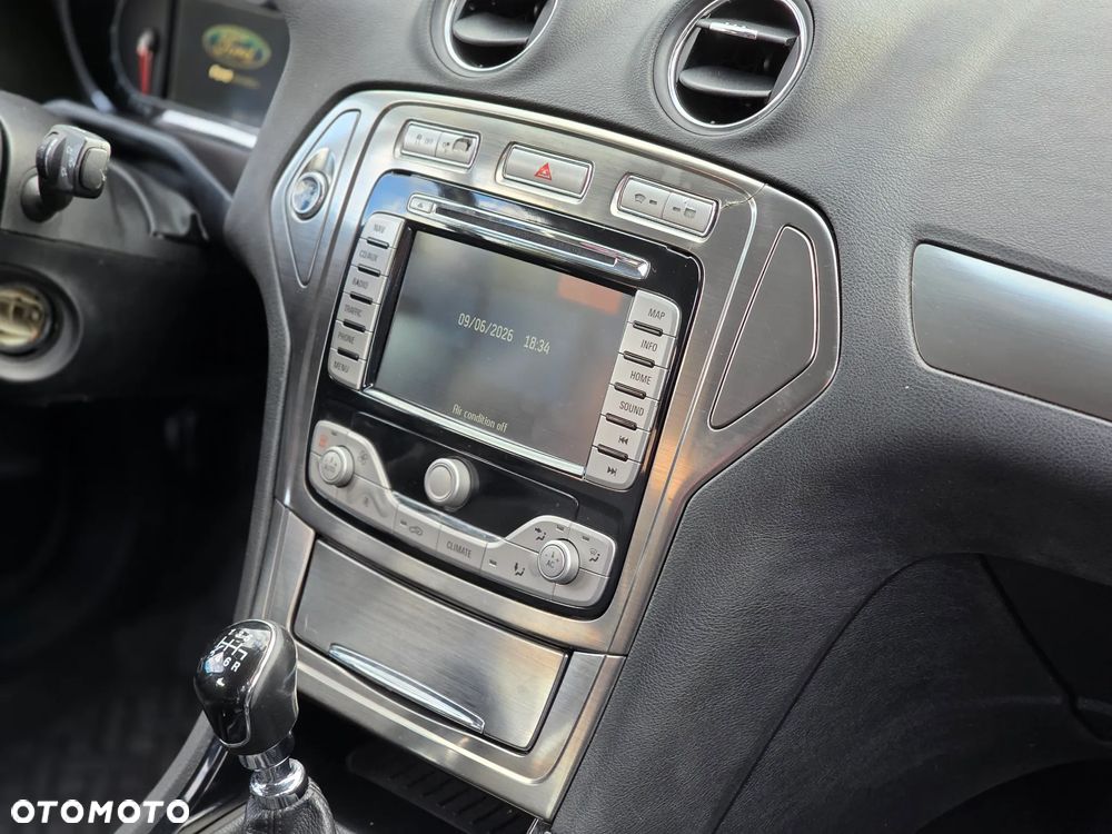 Ford Mondeo 2.5 Titanium - 17