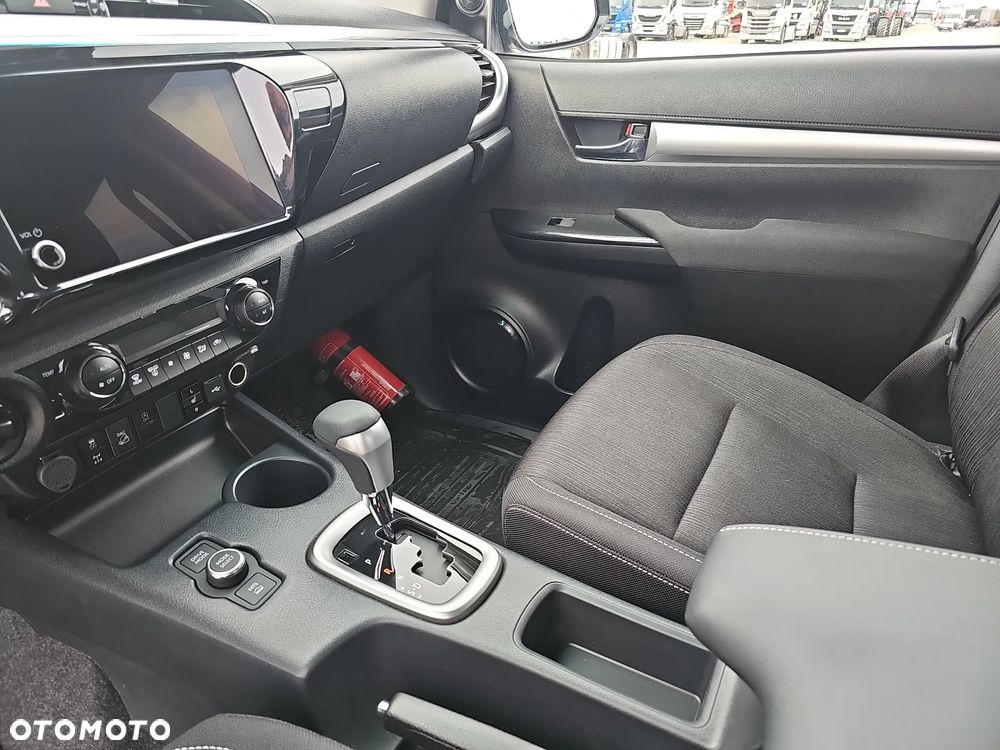 Toyota Hilux 2.8 D-4D mHEV Double Cab Executive 4x4 - 16