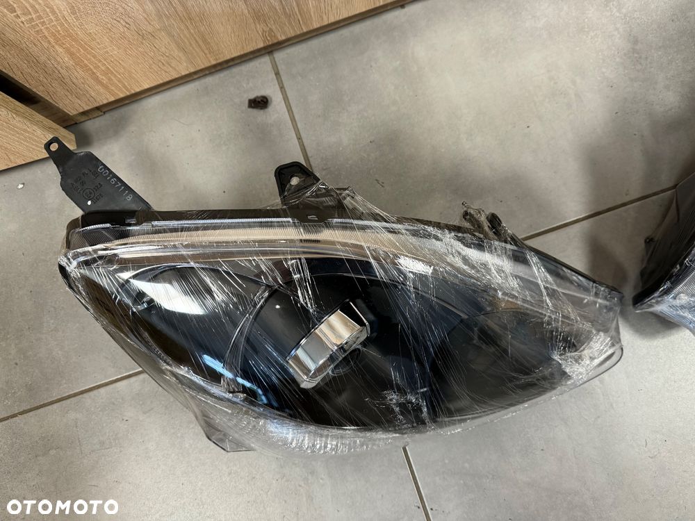 Honda Civic VII reflektor przód 3/5-drzwi - 4