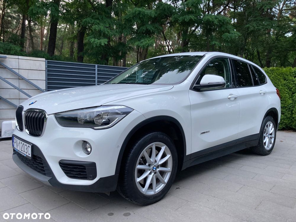 BMW X1 xDrive20i - 2