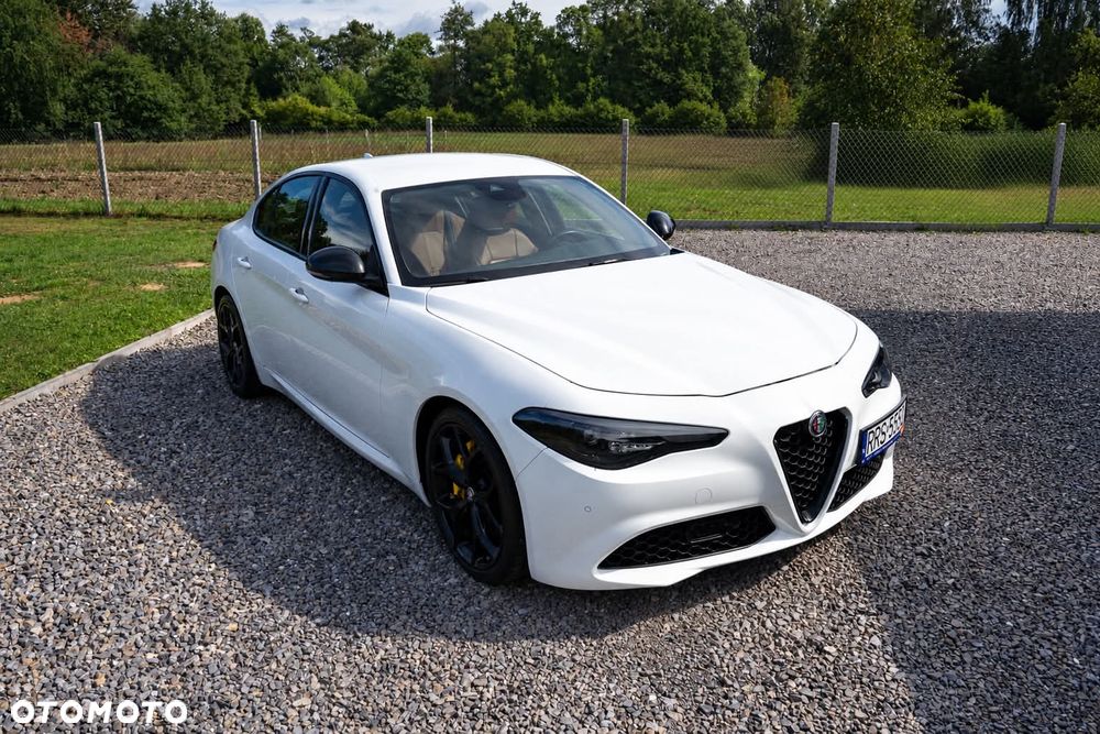 Alfa Romeo Giulia - 7