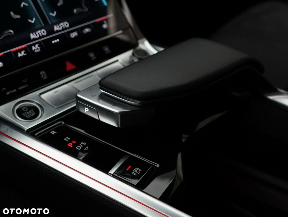 Audi Q8 e-tron - 21