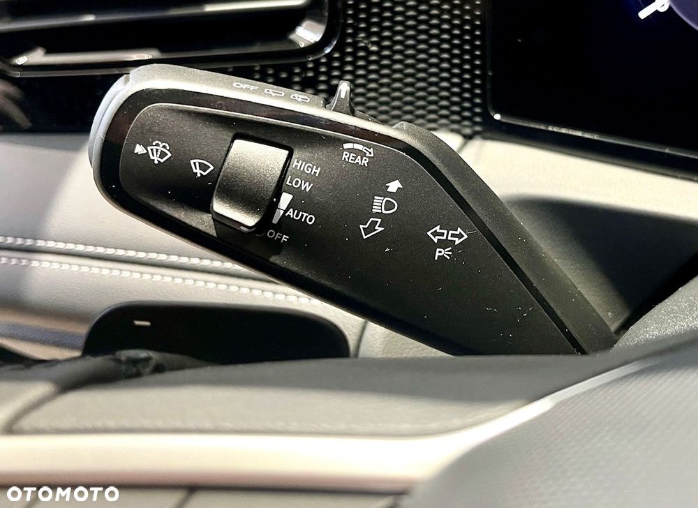 Volkswagen Tiguan - 11