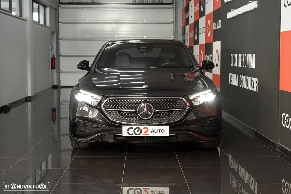 Mercedes-Benz E 300 e AMG Line - 2