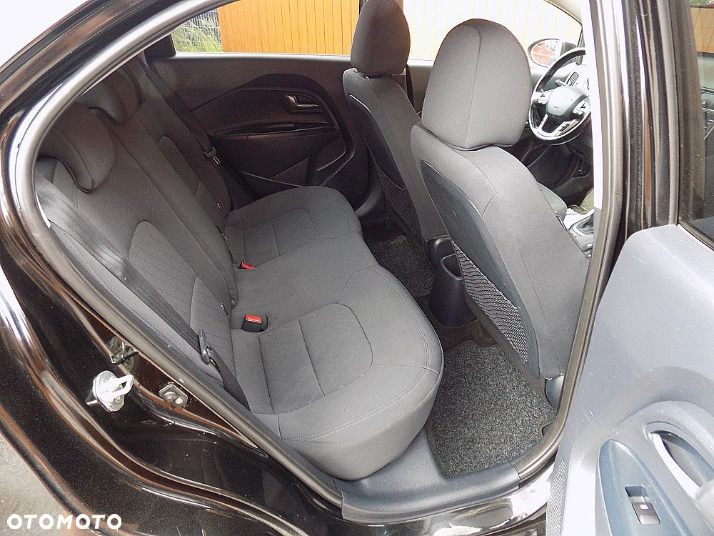 Kia Rio 1.2 Dream Team Edition - 7