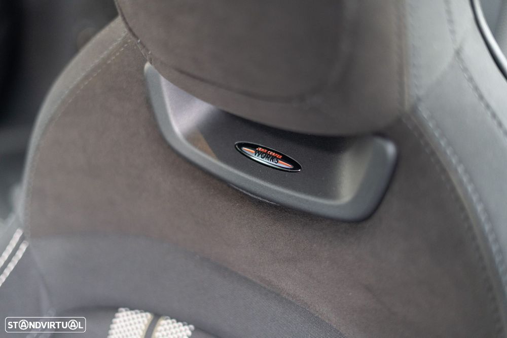 MINI 5 Portas Cooper Premium JCW Auto - 54