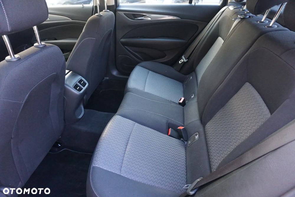 Opel Insignia 1.6 CDTI Innovation S&S Eco - 10