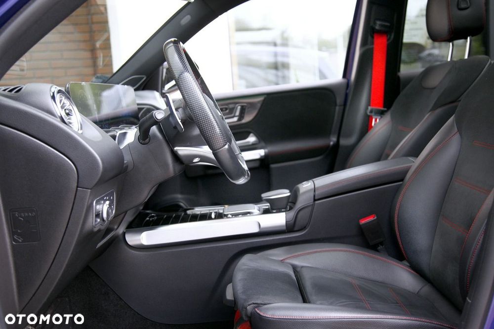 Mercedes-Benz GLB - 19